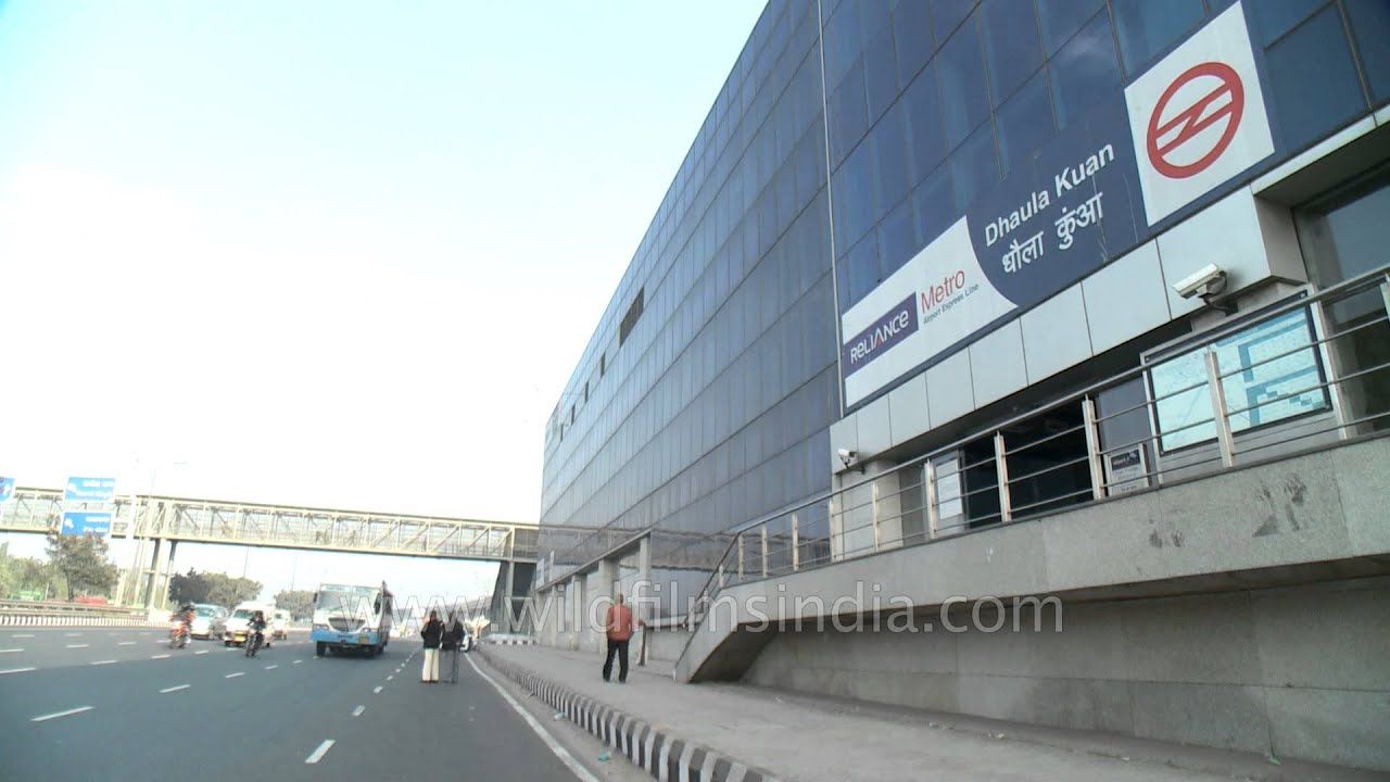 Dhaula Kuan Metro Station,Location, arsd, du