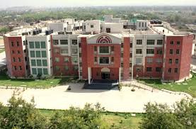 About Delhi University